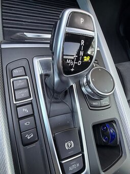 BMW X5 xdrive40d m-packet at 230kw 313hp - 12