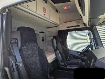 9735 Mercedes-Benz Arocs 2553 - 8x4 – Valník + HR-HMF 50 t/m - 12