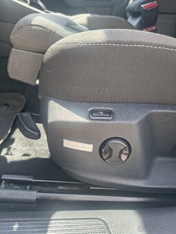 Volkswagen golf - 12