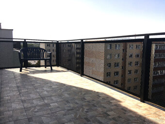 Bývanie v obľúbenej lokalite s parkovaním - 12