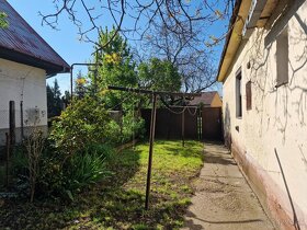 Pozemok o výmere 4543 m2 so starším RD na predaj - 12