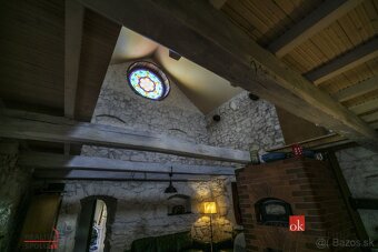 Exkluzívne na predaj: Jedinečný rodinný dom s dušou v obci L - 12