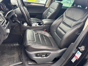 Volkswagen Touareg II 3.0 V6 TDI BMT 4MOTION - 12