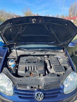 VW Golf V hatchback - 12