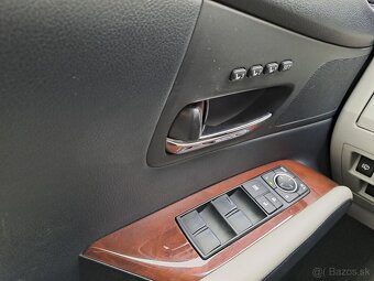 Lexus RX 450h - 12