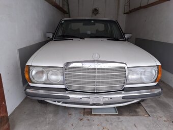 Mercedes benz w123 - 12