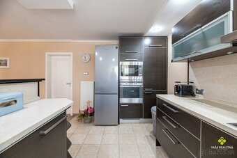 Výnimočný 4 izbový byt Staré Mesto Prievidza 120 m2 - 12