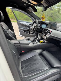 BMW 530xD G30 - 12