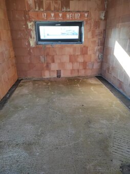 5-izbovy rodinný dom 15 minút od NR - 12