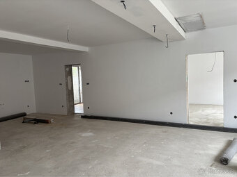 4- izbová novostavba s vlastným pozemkom a prístupom, zabezp - 12