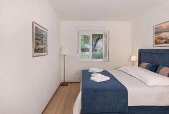 Chorvátsko-dom s veľkou záhradou, bazénom, saunou a vírivkou - 12