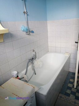 Poschodový rodinný dom v obci Ľubá - 12