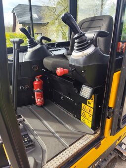 Minibagr JCB 15C-1, rok 2019, 800 mth, 3x lžíce TOP - 12
