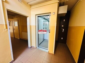(70 m²) 3i PRIESTRANNÝ A SLNEČNÝ BYT NA ZÁPADE - 12