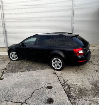 Škoda Octavia III Combi 2.0 TDi - 2016 - 110 kW - 12