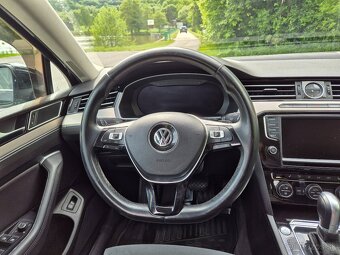 Volkswagen Passat Variant 2.0 TDI BMT Highline DSG - 12