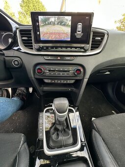 Ceed GT-line 1.5 T-GDI Benzin Panorama 1.majiteľ - 12