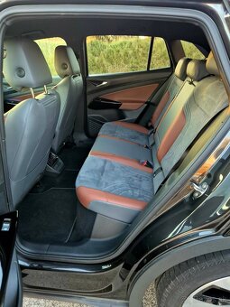 VW ID.4, 2021, 150kw, 44700km,WEBASTO,ťažné,čelné vyhrievané - 12