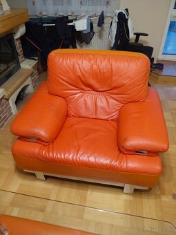 Kožený gauč set + stôl - 12