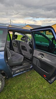 FORD GALAXY GHIA 7-MIESTNY 1.9TDi 110KW - 12