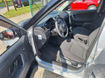 Škoda Fabia 1.2 HTP 12V Ambition - 12