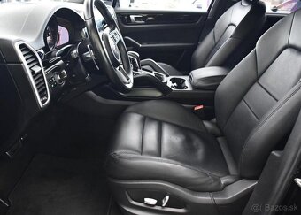 Porsche Cayenne S 441k ZÁRUKA DO 9/2027 324 kw - 12