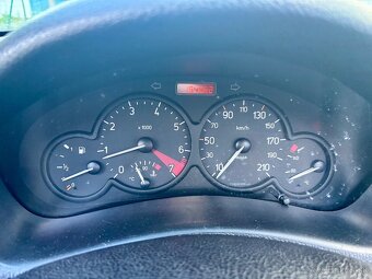 Peugeot 206 CC 1.6 16V - 12
