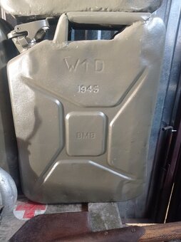Vojenské veci ll.W.W. - 12