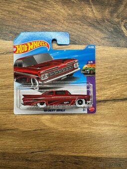 Hot Wheels Ferrari , Mercedes, Bmw , Honda - 12