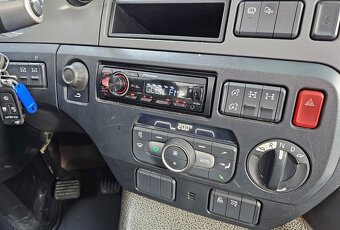 DAF CF 530 - 8x4 – Sklápěč/Valník+HR-FASSI 27,5 t/m – EURO 6 - 12