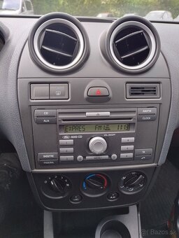 Ford miesta 1,3 i - 12