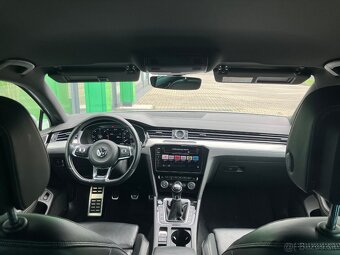 Volkswagen Passat Var. 2.0 TDI R-Line Highline 110kW - 12