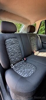 • Škoda Fábia 1.2 HTP roku výroby 2004 • - 12