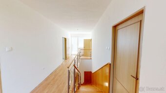 PINK Reality Na predaj útulný 4-izbový rodinný dom v Šali –  - 12