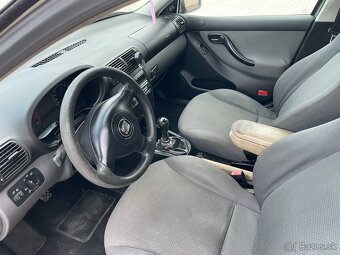 Seat Leon 1.6 benzín - 12