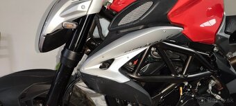 Mv Agusta Brutale 800 - 6/2016 - 12