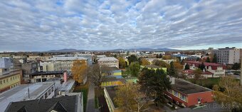 Predám 2-izbový byt v centre Topoľčian – 64 m², balkón, výťa - 12