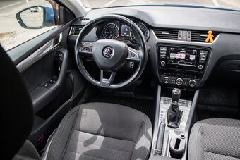 Škoda Octavia Combi 2.0 TDI Elegance/Style 4x4 DSG - 12