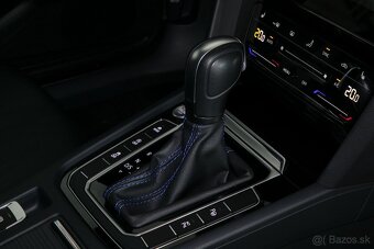 VW Arteon SB R 2.0TSI 235kW DSG 4x4 DCC IQ 360 HK Pano Tažné - 12