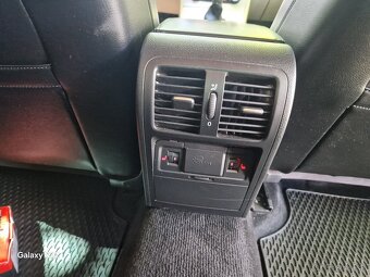 Volkswagen Passat CC - 12