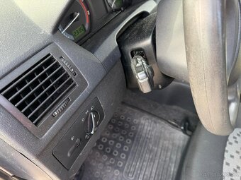 Škoda fabia 1.2 - 12