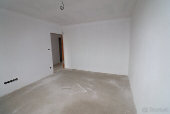 Moderný 4-izbový rodinný dom v obci Povoda - 12