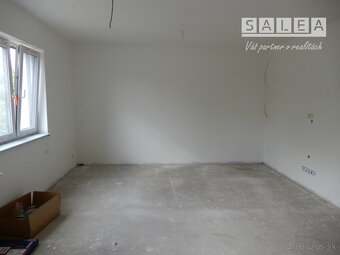 Pekný rodinný dom, 300 m2, kompletná rekonštrukcia, Hronské  - 12