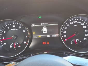 Kia Xceed 1.5 T-GDi - 12