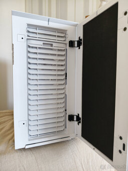 Predám PC skrinku Fractal Design Define 7 White TG - 12