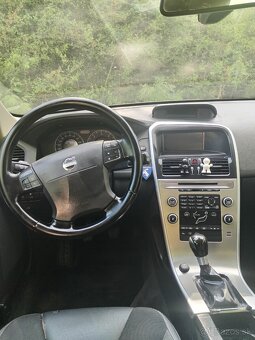 Volvo XC60 2.4D D5 M6 AWD Summum - 12