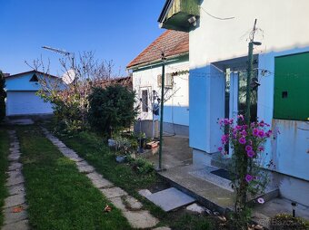 RD s krásnou záhradou Ludanice - 12