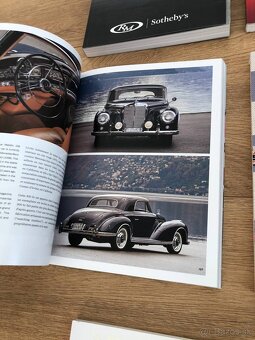 katalogy sothebys christies - 12