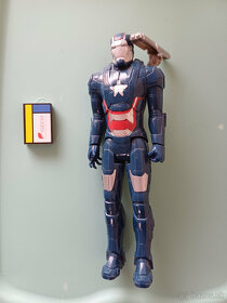 2. diel Hasbro Avengers Titan Hero figúrky 30 cm - 12