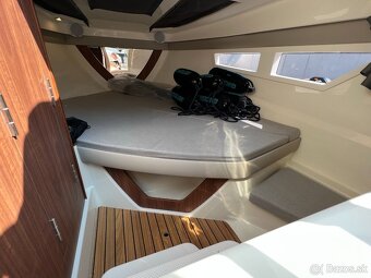 QUICKSILVER Activ 805 CRUISER + MERCURY F 250 V8 EFI EXLPT D - 12